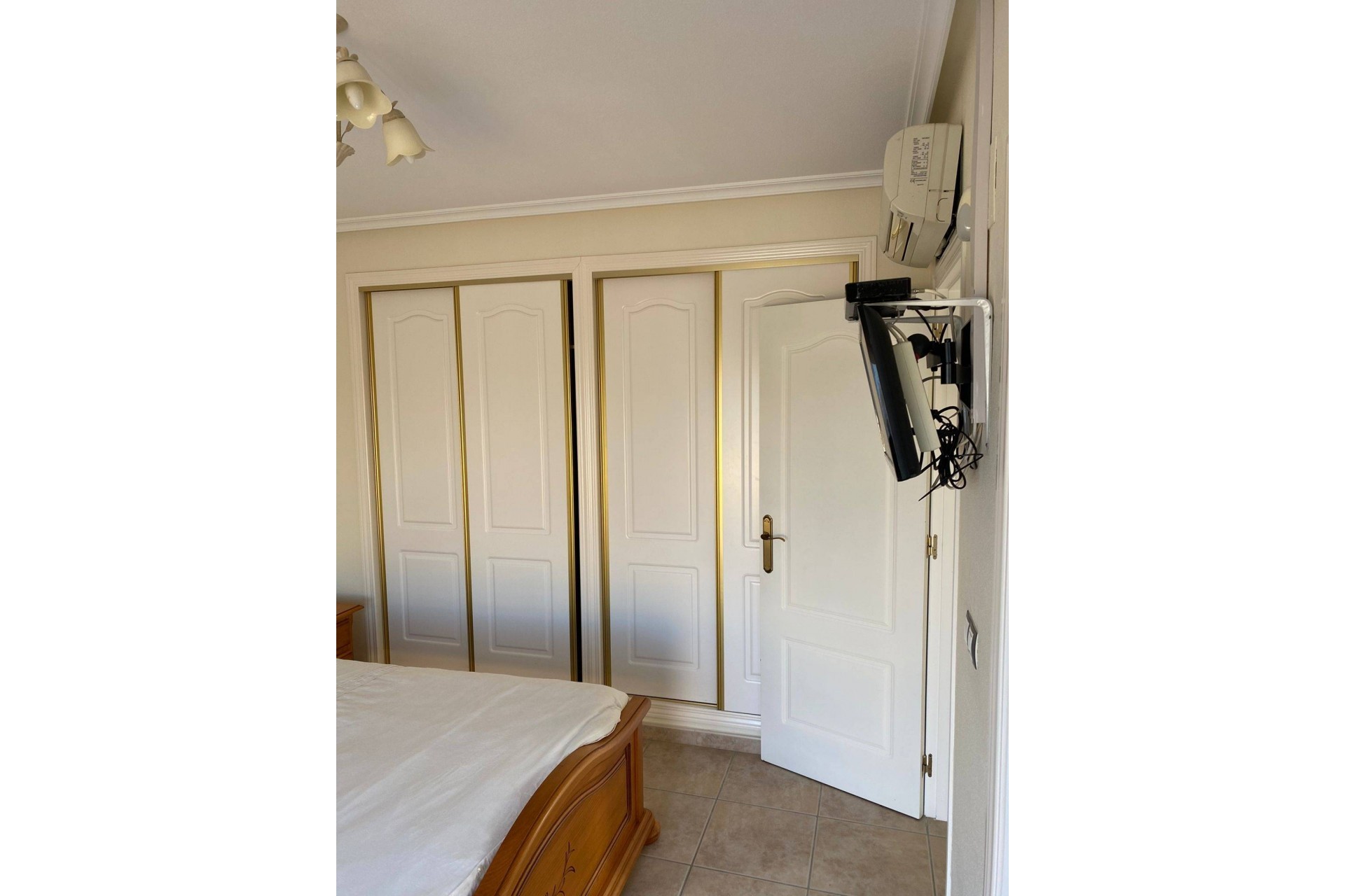 Reventa - Villa -
Orihuela Costa - Villamartín-las Filipinas