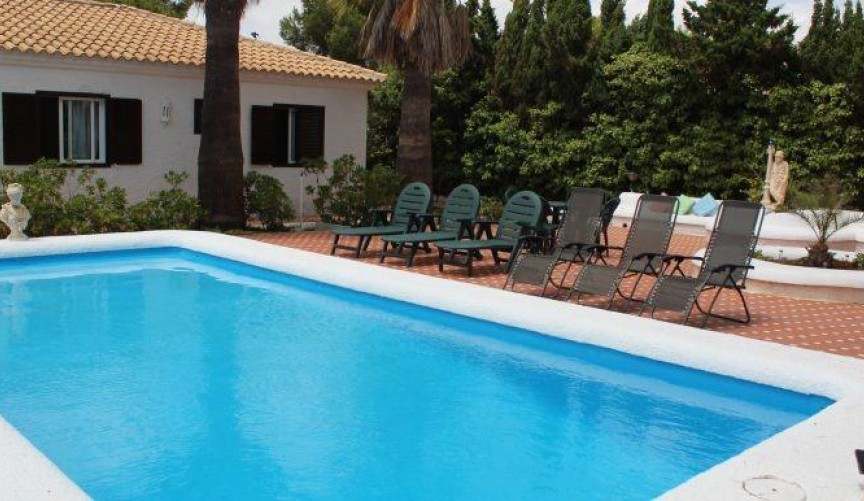 Reventa - Villa -
Orihuela Costa - Villamartín