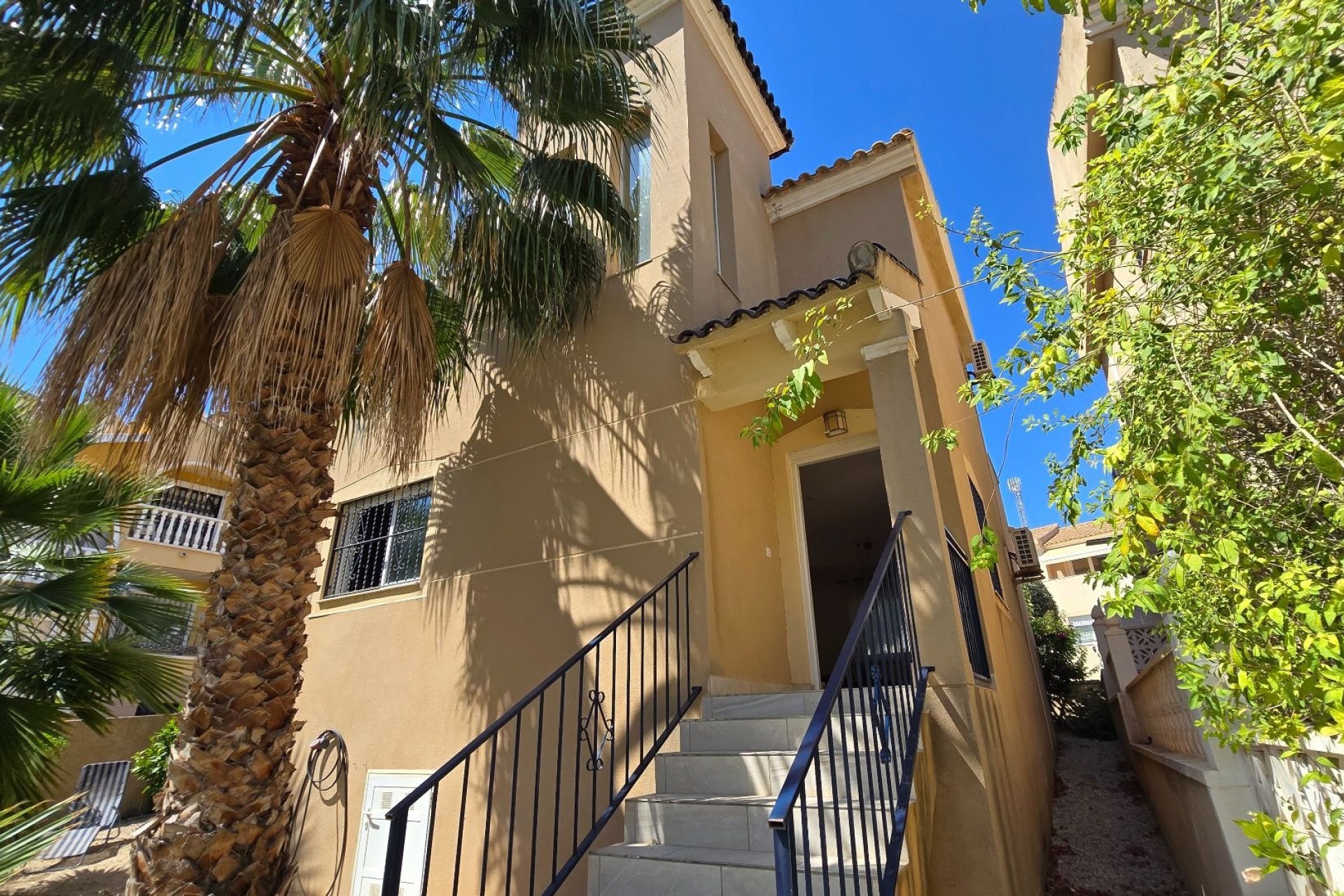 Reventa - Villa -
Orihuela - Inland