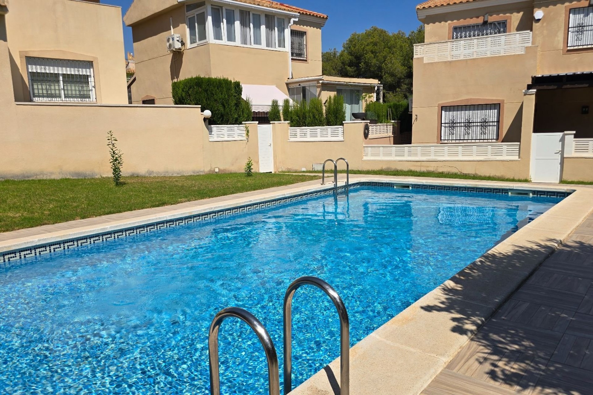 Reventa - Villa -
Orihuela - Inland