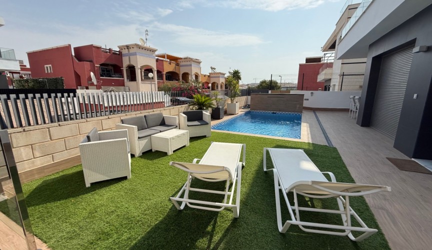 Reventa - Villa -
Orihuela - Inland