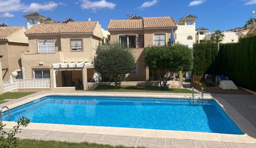 Reventa - Villa -
Orihuela - Inland