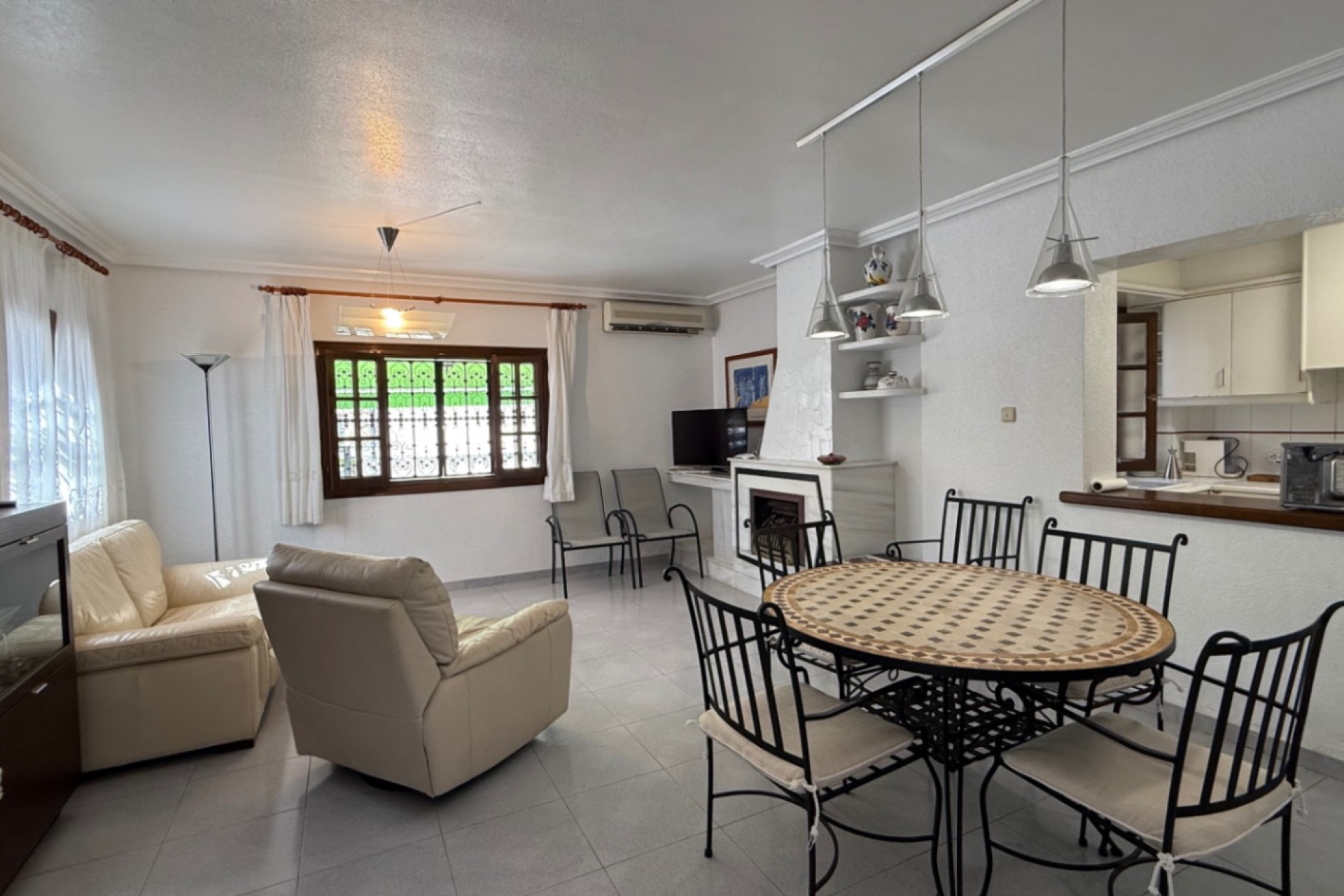 Reventa - Villa -
Orihuela - Inland