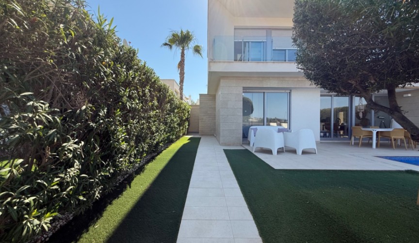 Reventa - Villa -
Orihuela - Inland