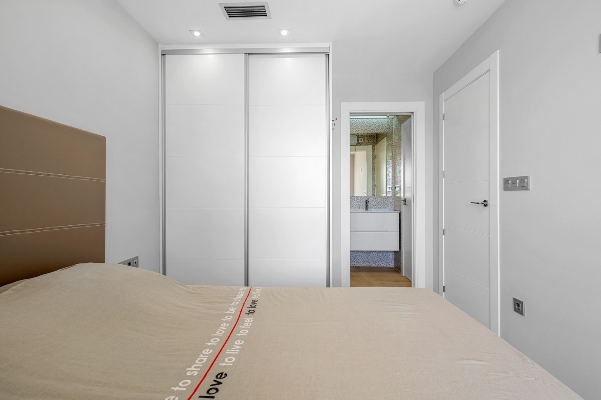 Reventa - Villa -
Orihuela - Inland