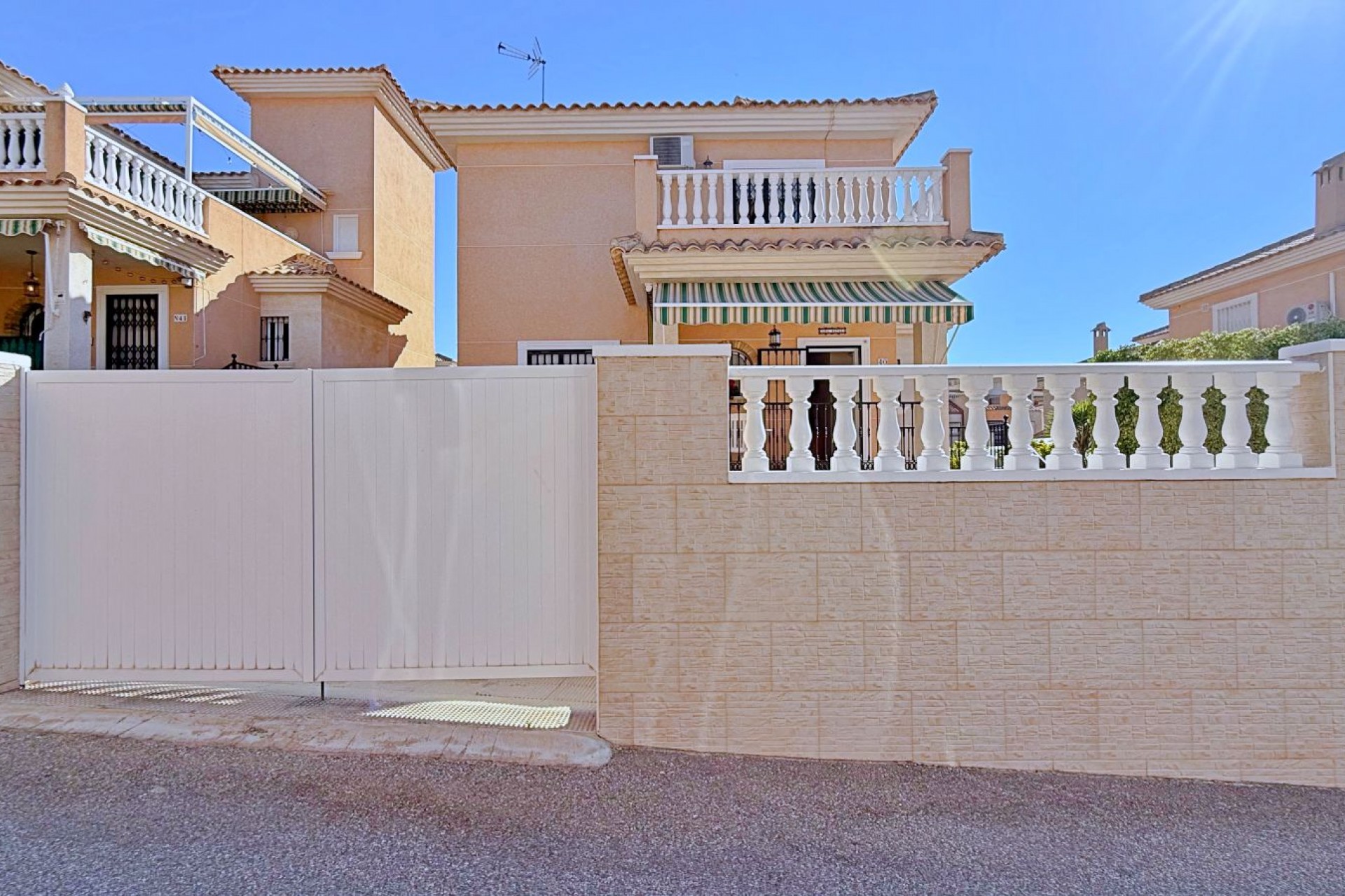 Reventa - Villa -
Orihuela - Inland