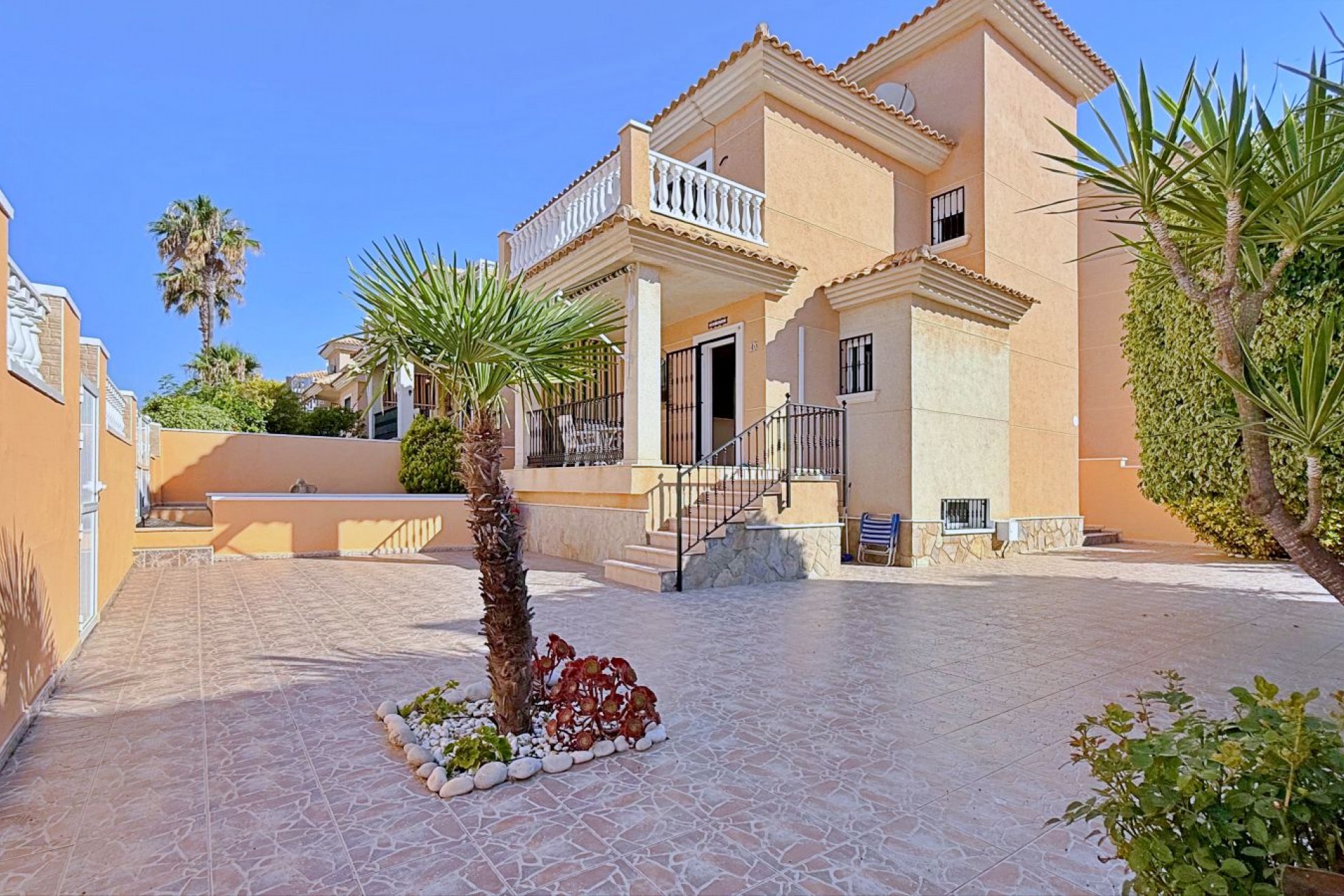Reventa - Villa -
Orihuela - Inland