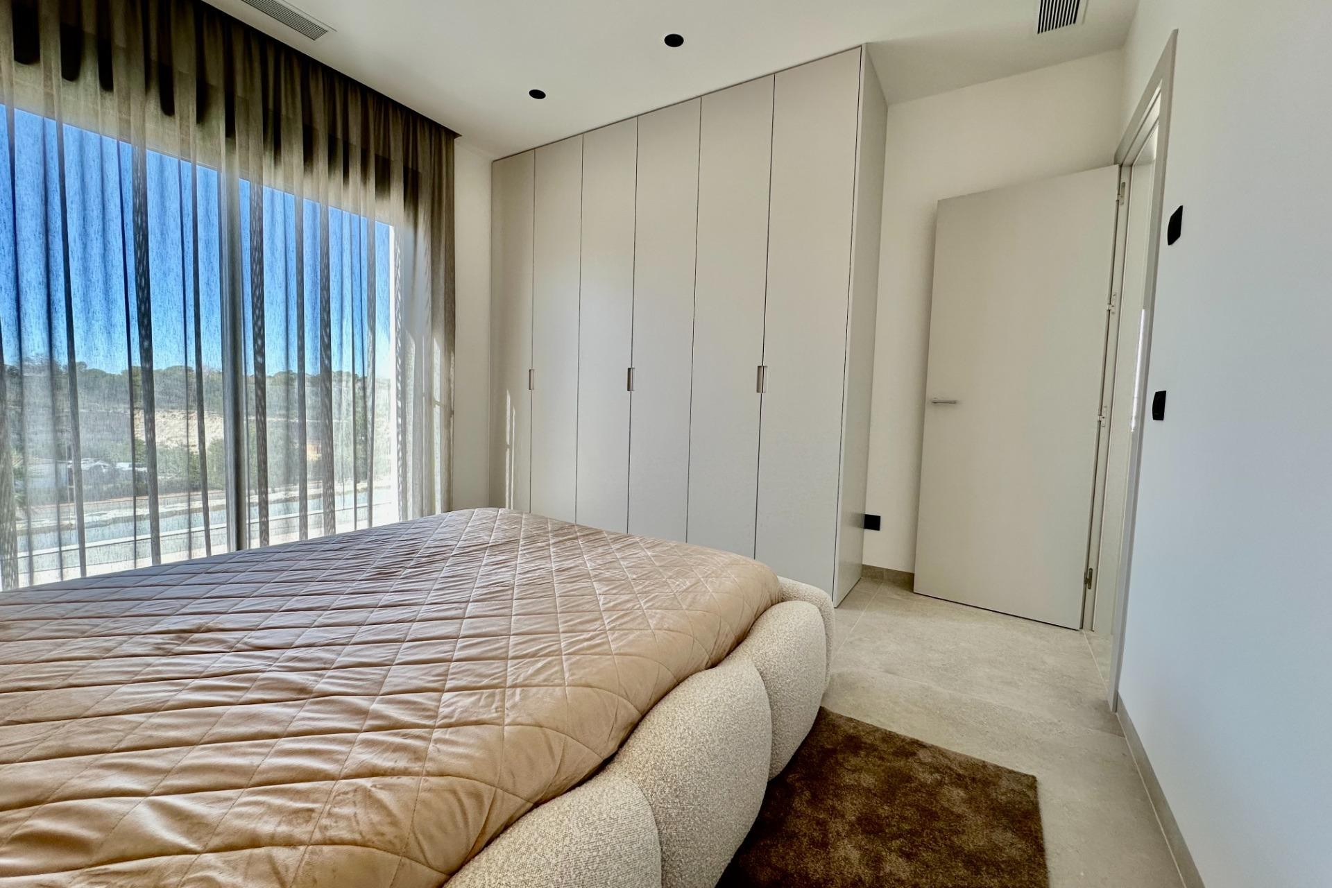 Reventa - Villa -
Orihuela - Las Colinas Golf