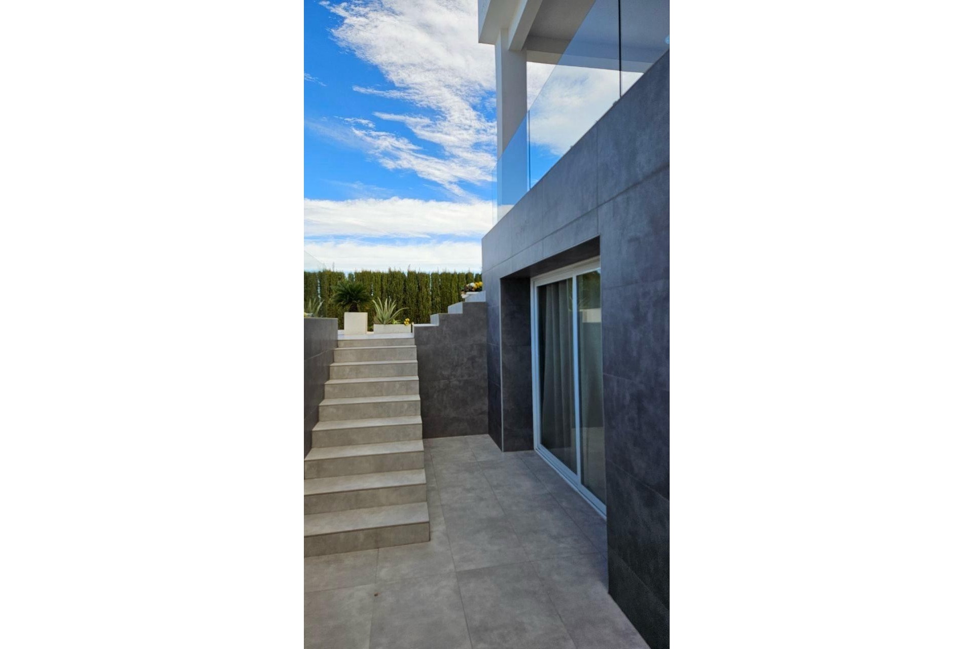 Reventa - Villa -
Orihuela - Urb. Montepinar