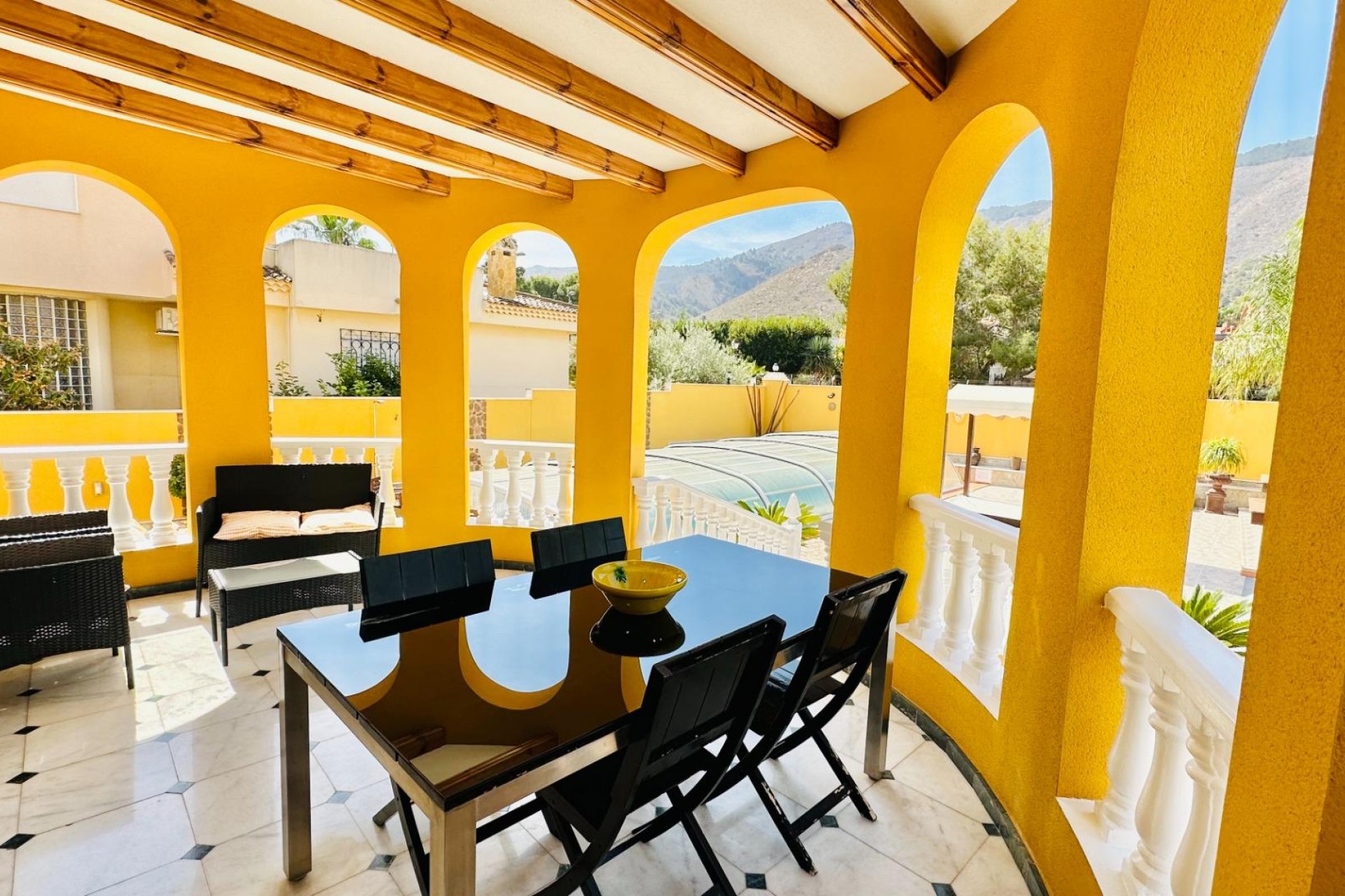 Reventa - Villa -
Orihuela - Urb. Montepinar