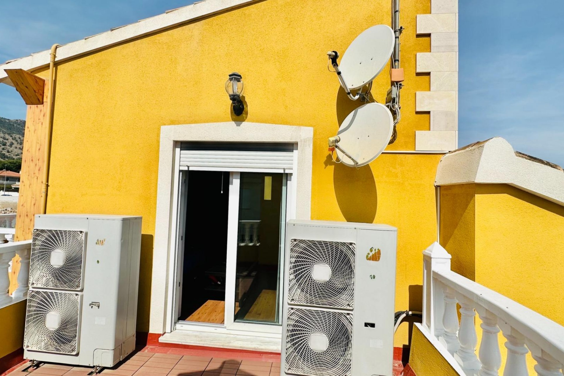 Reventa - Villa -
Orihuela - Urb. Montepinar