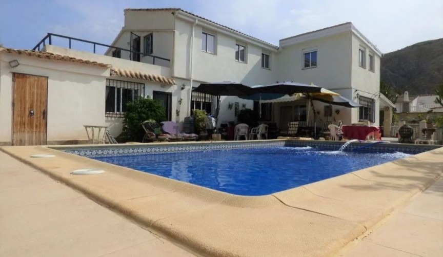 Reventa - Villa -
Orxeta - Costa Blanca