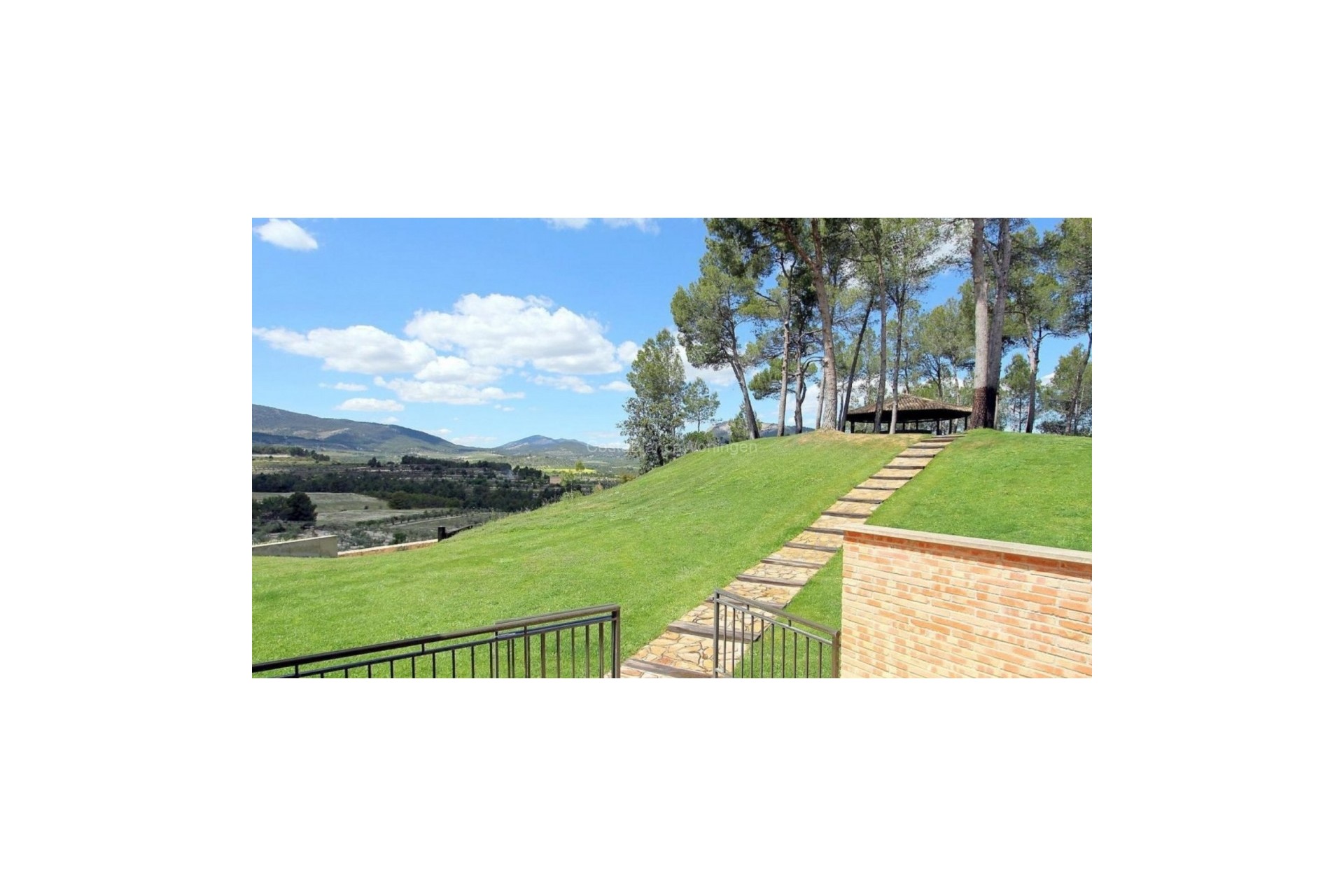 Reventa - Villa -
Penaguila - Inland