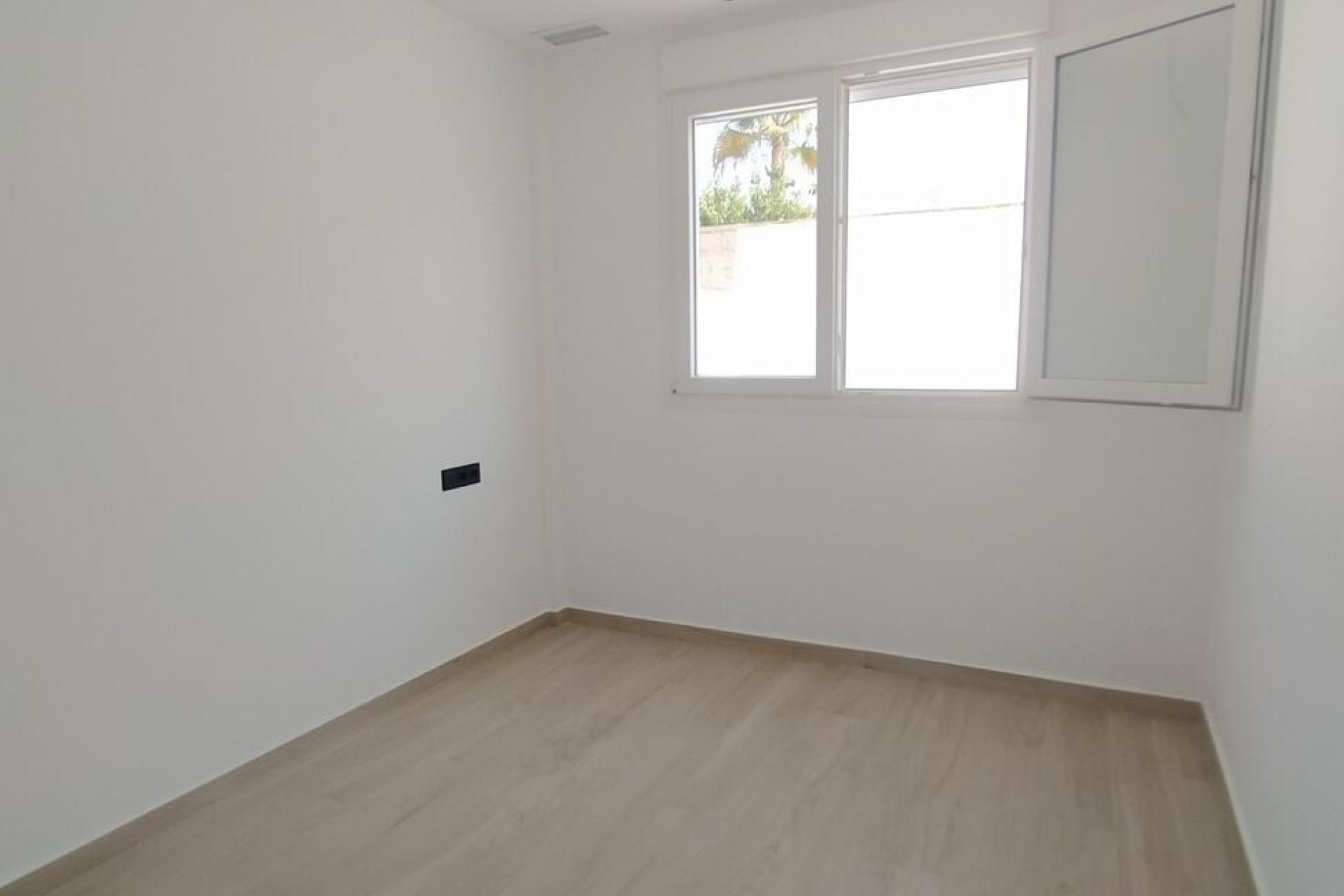 Reventa - Villa Penthouse -
Torrevieja - aguas nuevas