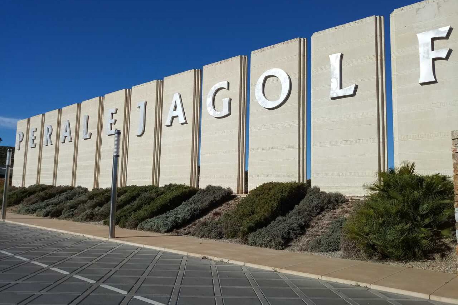 Reventa - Villa -
Peraleja Golf - Inland