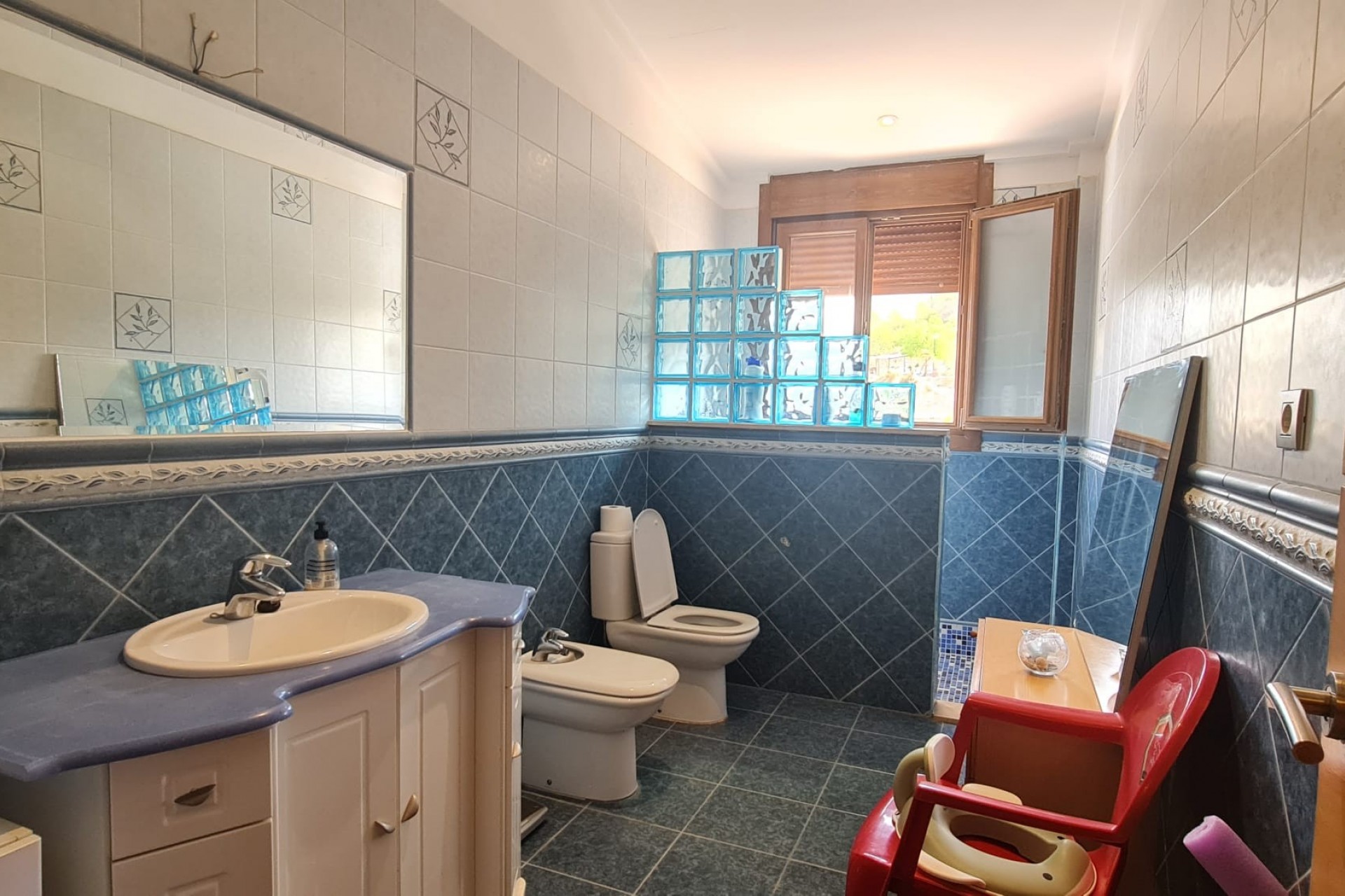 Reventa - Villa -
Petrer - Inland