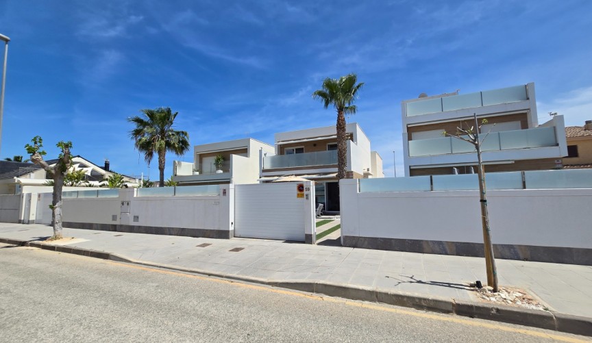 Reventa - Villa -
Pilar de la Horadada - Costa Blanca