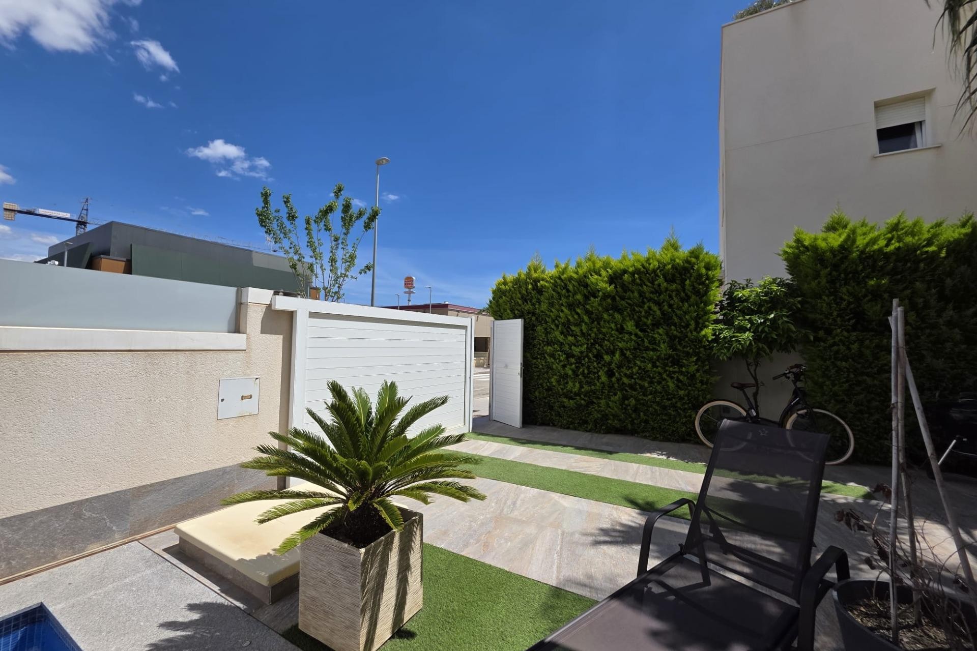 Reventa - Villa -
Pilar de la Horadada - Zona Pueblo