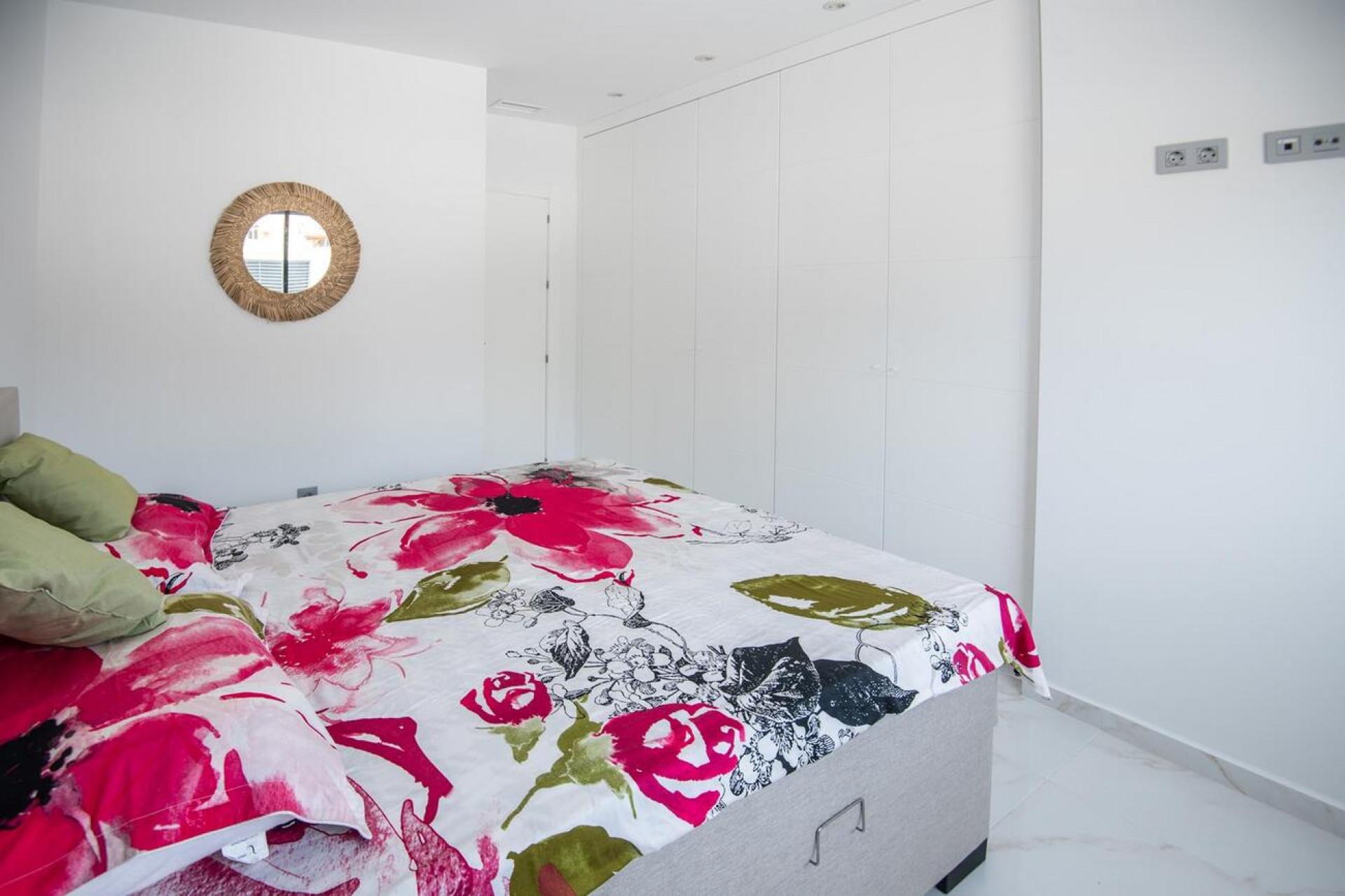 Reventa - Villa -
Pinar de Campoverde - LOS ROMEROS