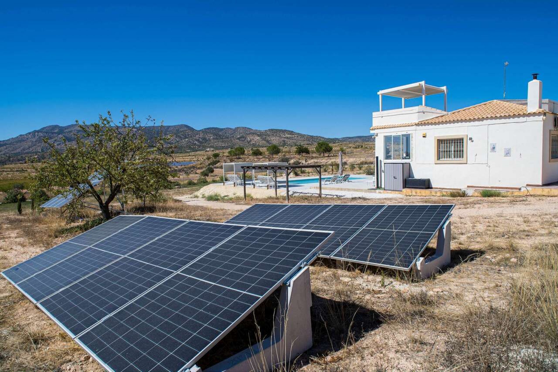 Reventa - Villa -
Pinoso - Inland