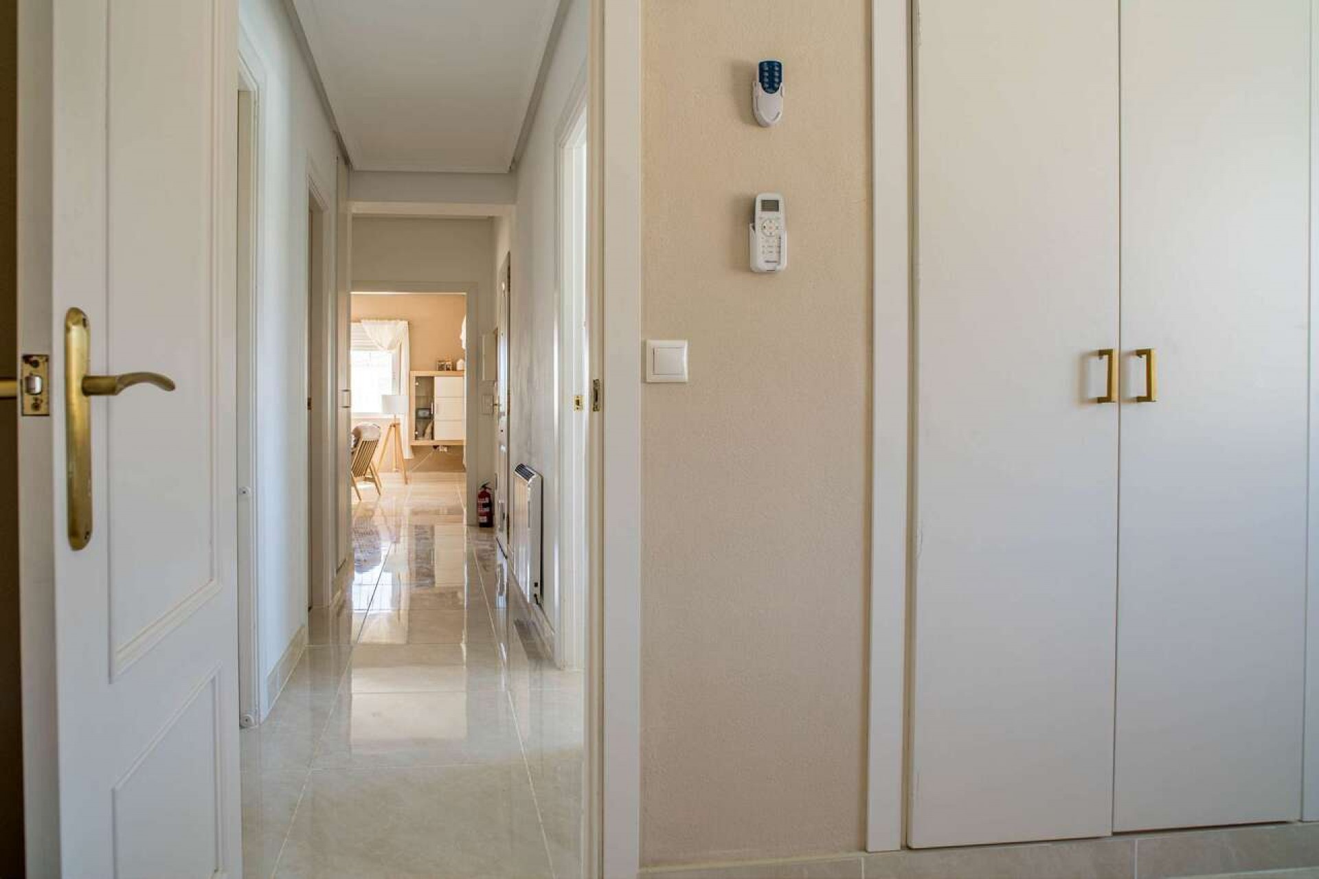 Reventa - Villa -
Pinoso - Inland