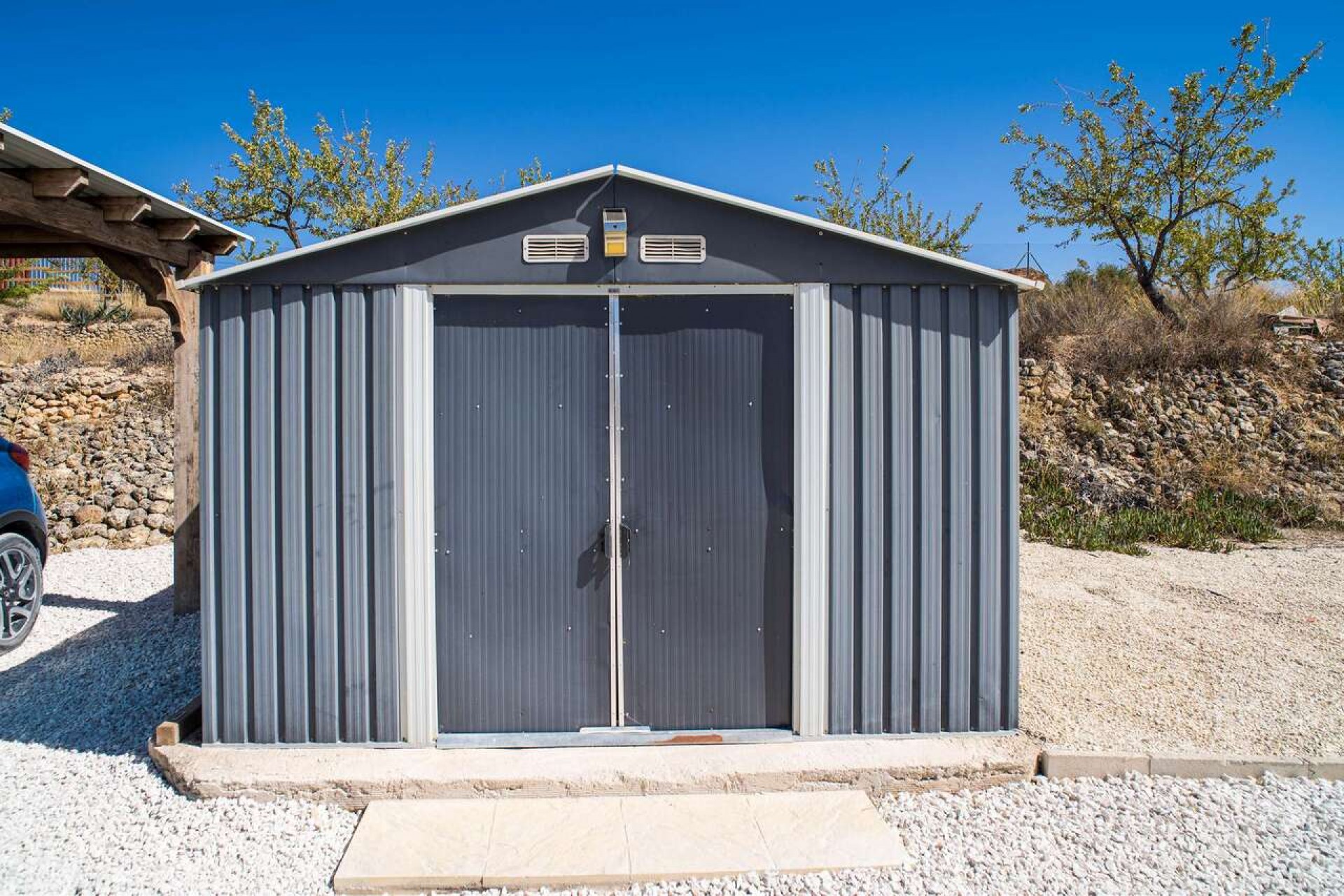 Reventa - Villa -
Pinoso - Inland