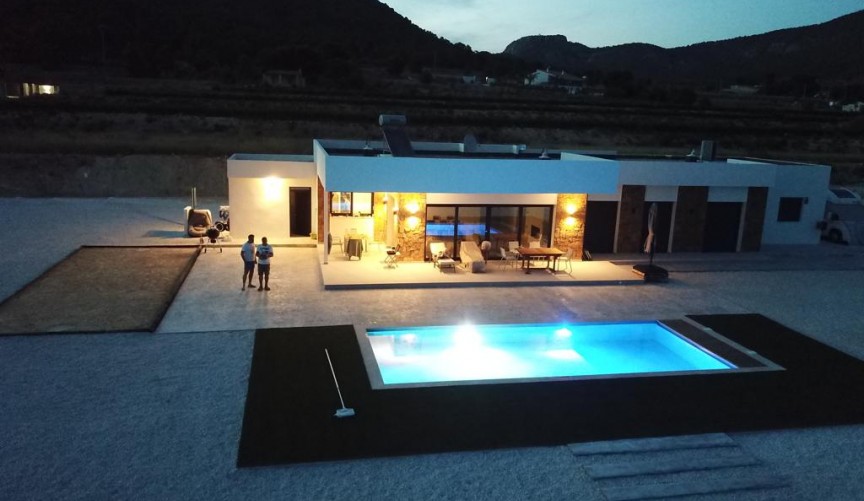 Reventa - Villa -
Pinoso - Inland