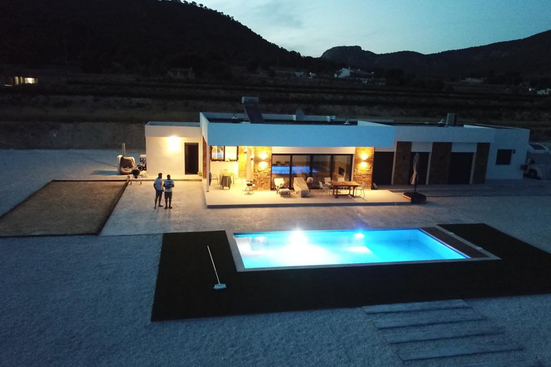 Reventa - Villa -
Pinoso - Inland