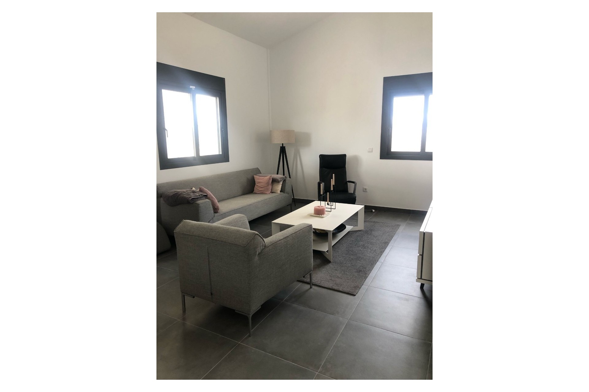 Reventa - Villa -
Pinoso - Inland