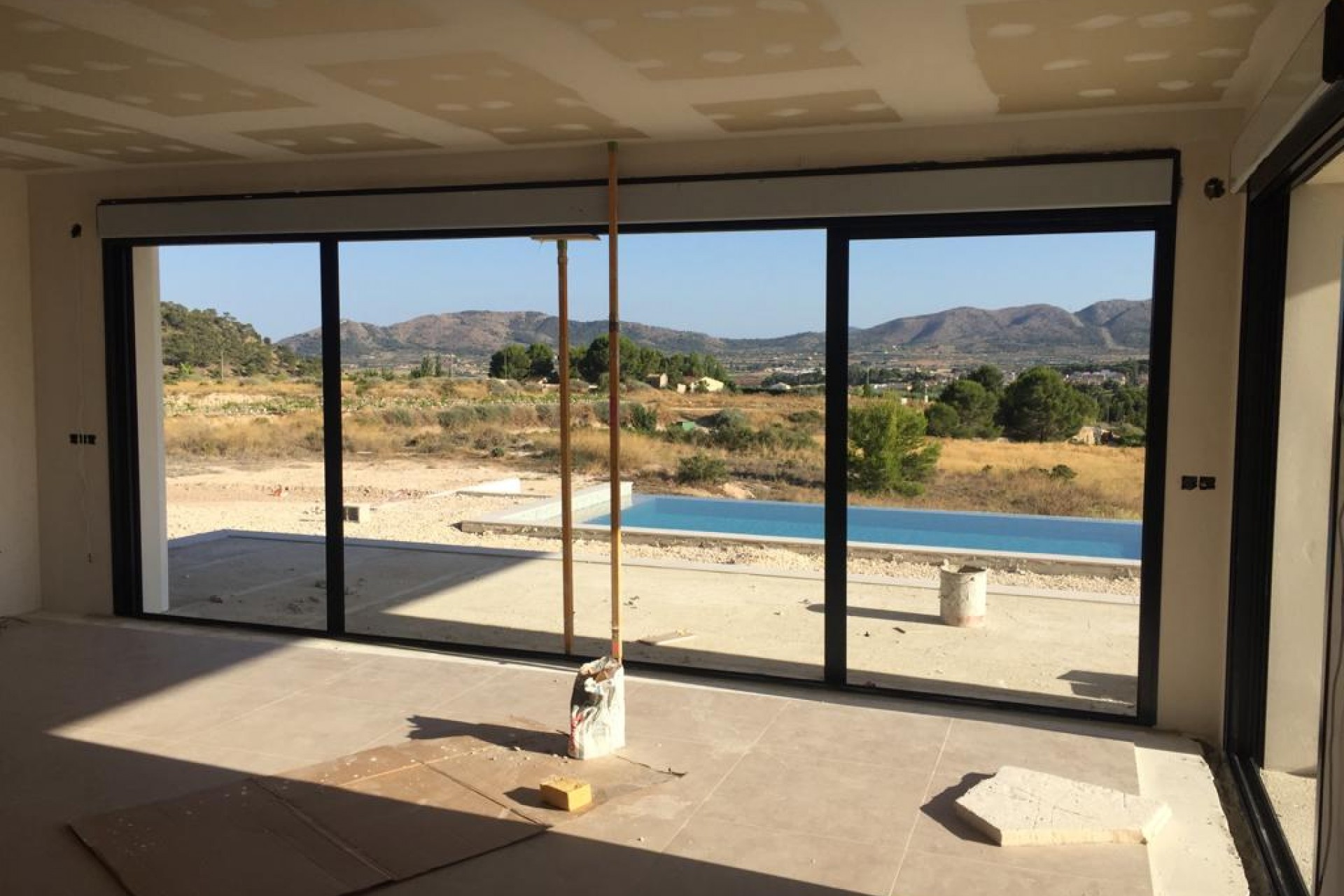 Reventa - Villa -
Pinoso - Inland