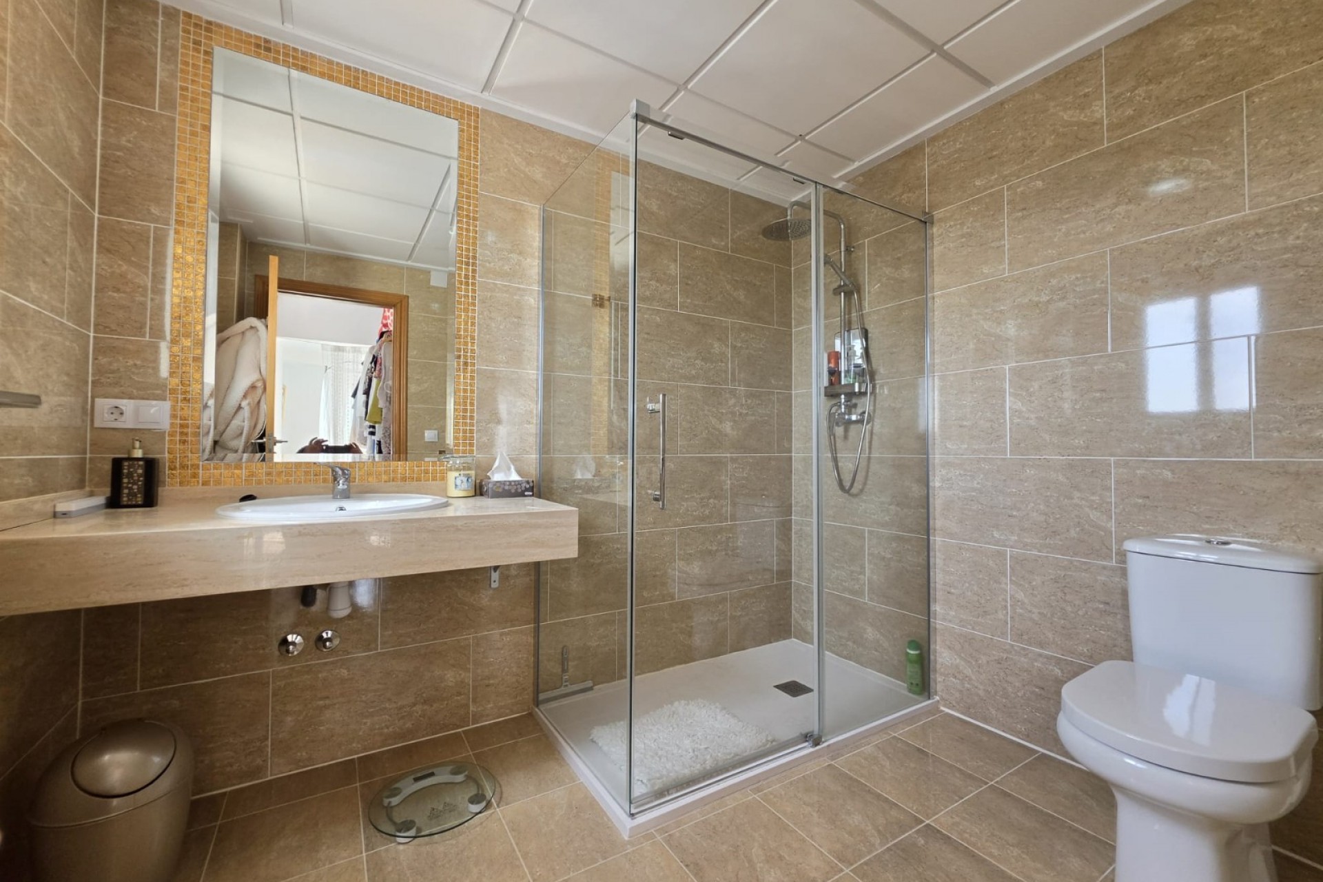 Reventa - Villa -
Pinoso - Inland