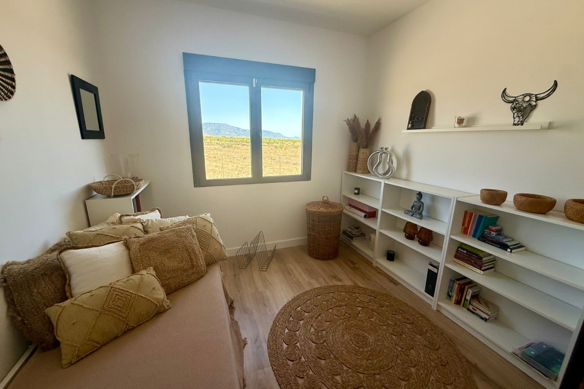 Reventa - Villa -
Pinoso - Inland