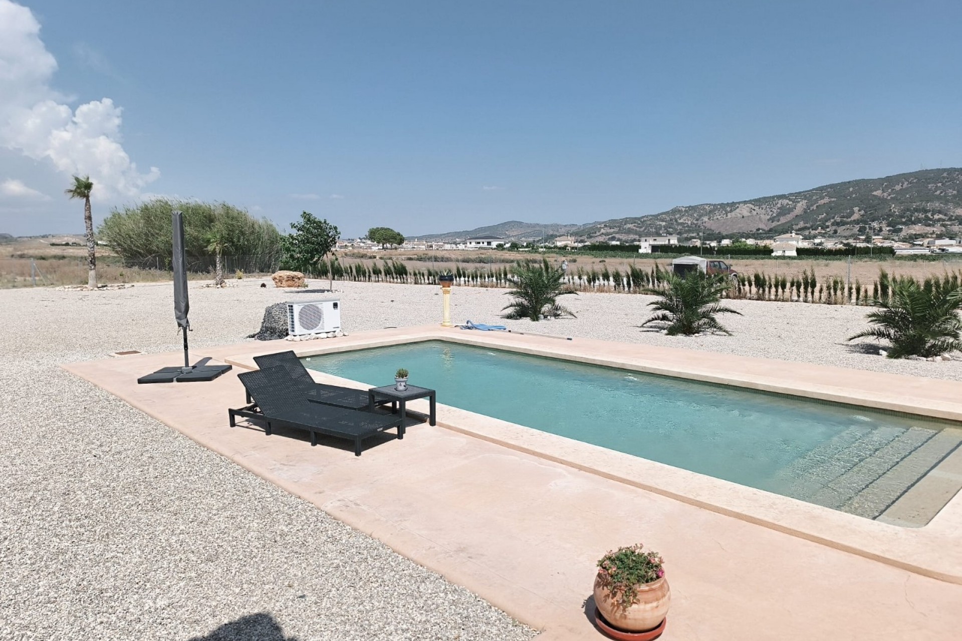 Reventa - Villa -
Pinoso - Inland