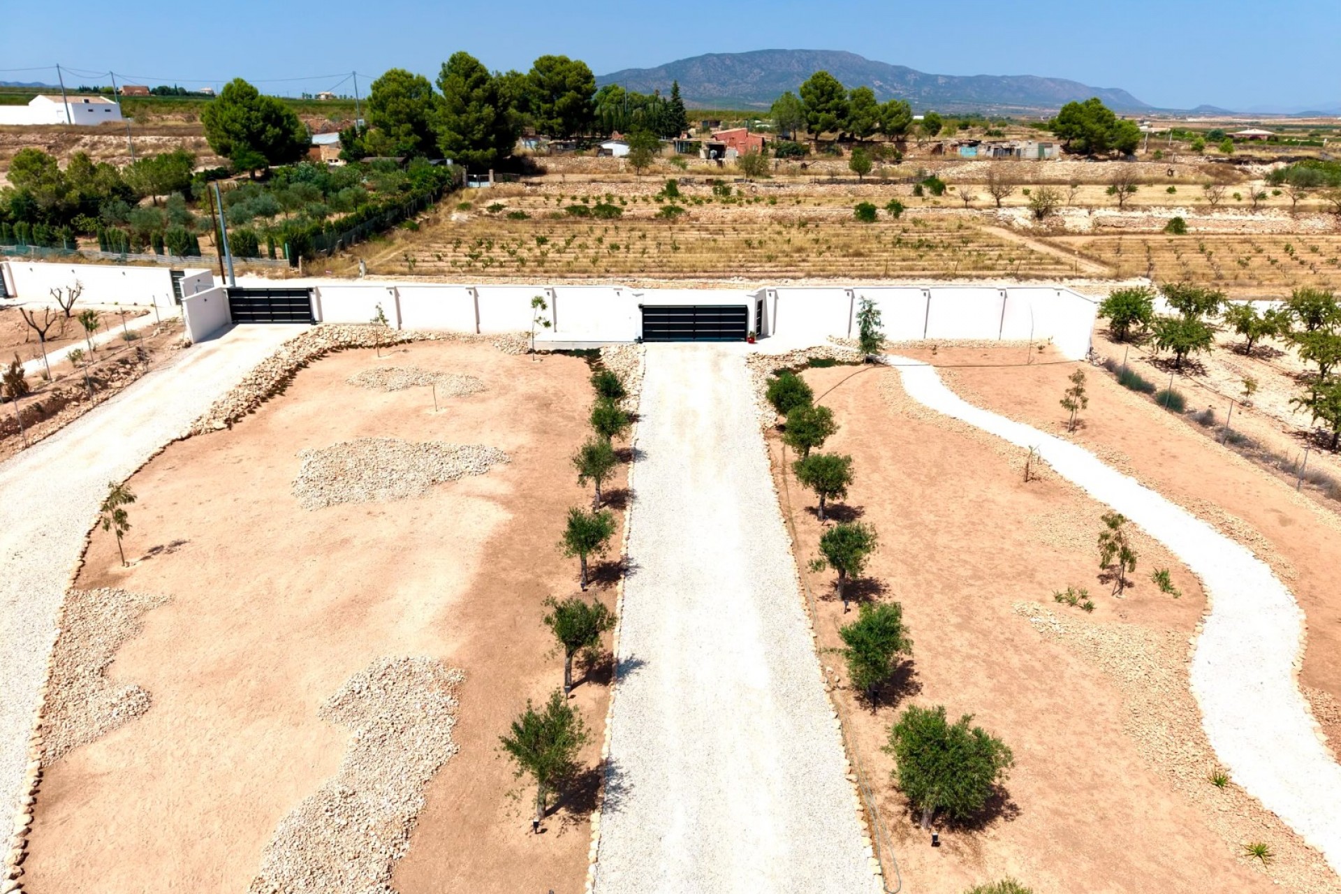 Reventa - Villa -
Pinoso - Inland