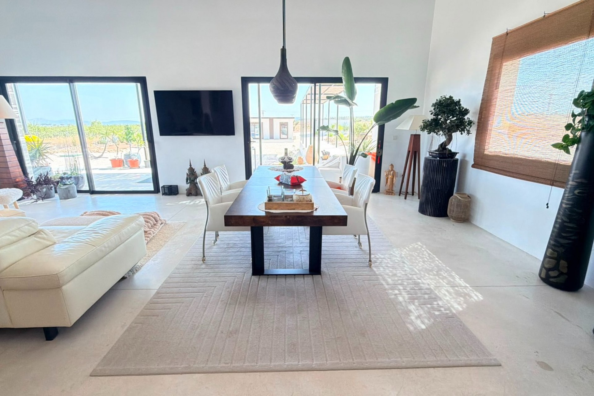 Reventa - Villa -
Pinoso - Inland