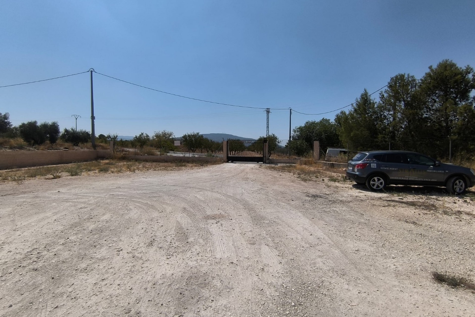 Reventa - Villa -
Pinoso - Inland