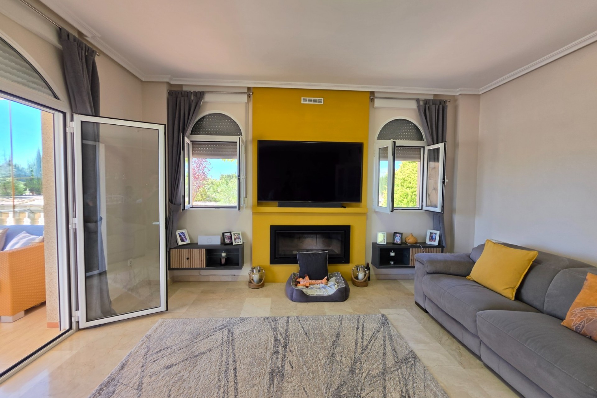 Reventa - Villa -
Pinoso - Inland
