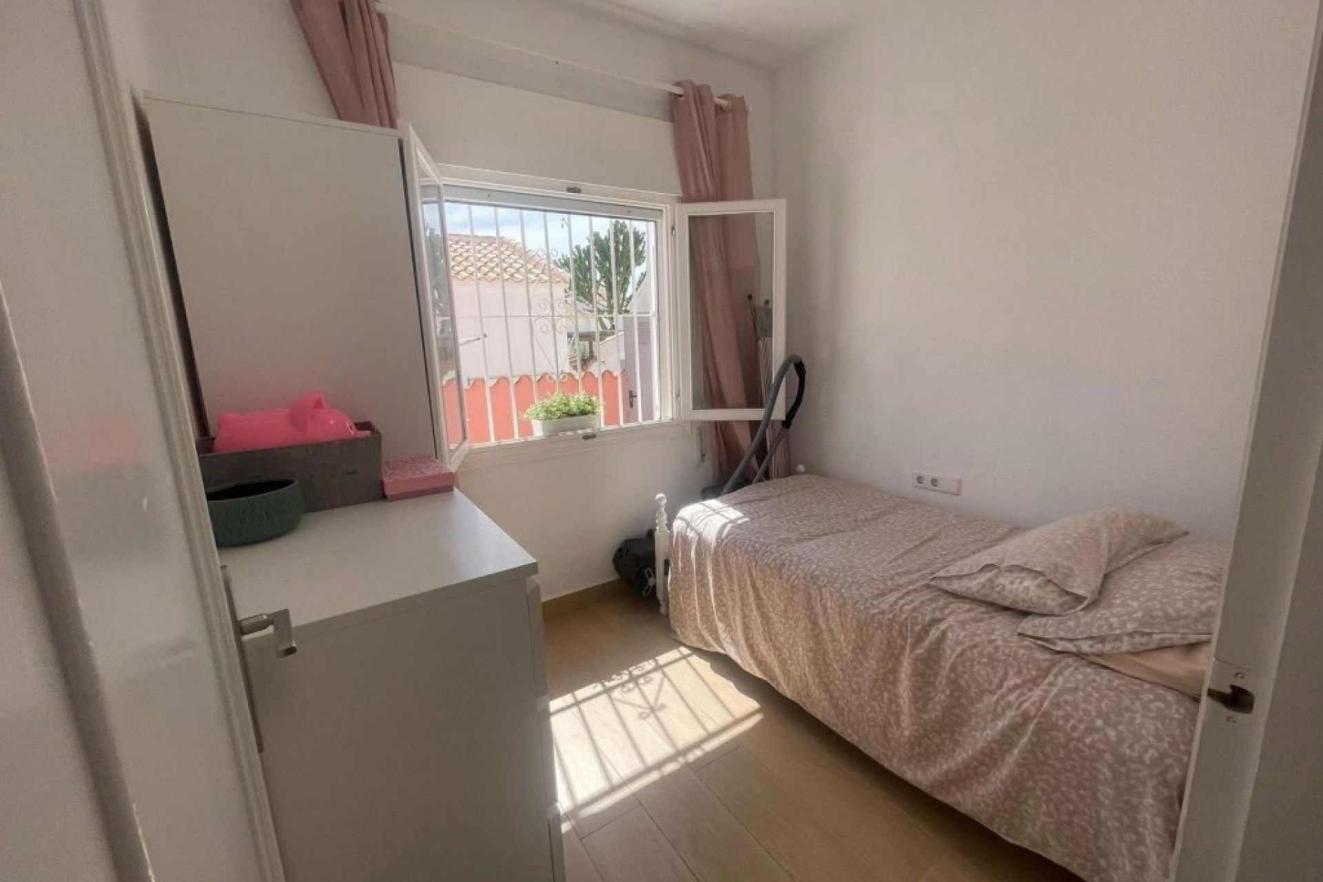 Reventa - Villa -
Playa Flamenca - Costa Blanca