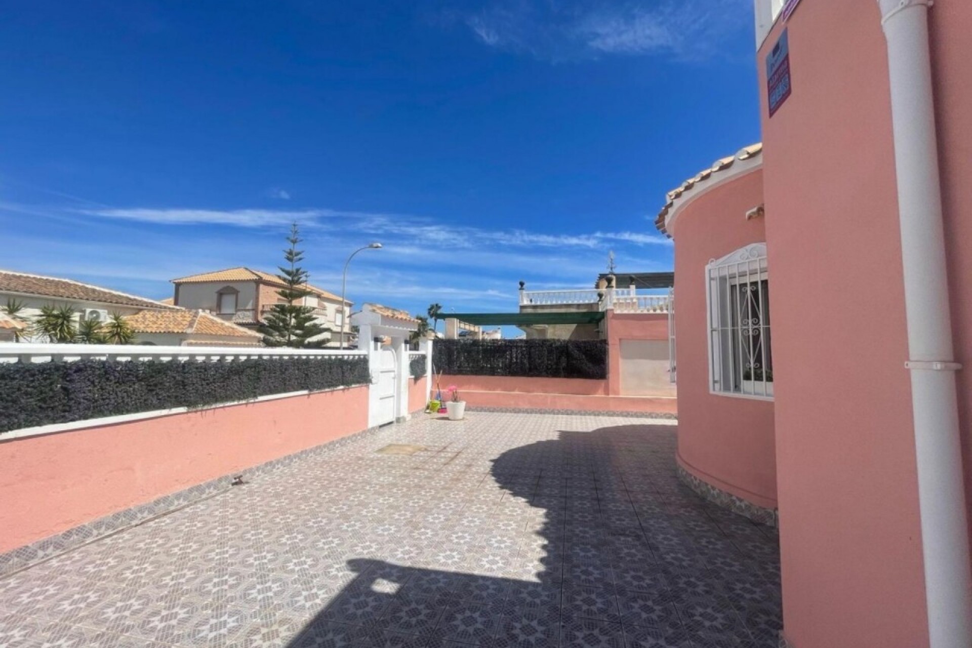 Reventa - Villa -
Playa Flamenca - Costa Blanca