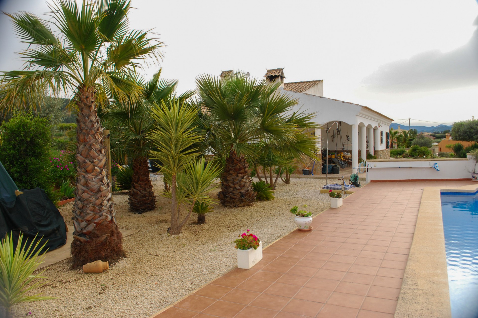 Reventa - Villa -
Pliego - Inland