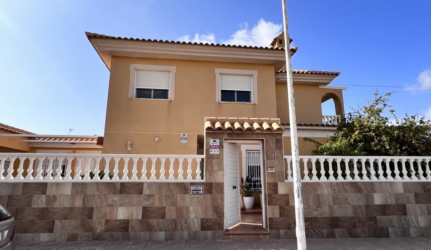 Reventa - Villa -
Puerto de Mazarron - Costa Calida