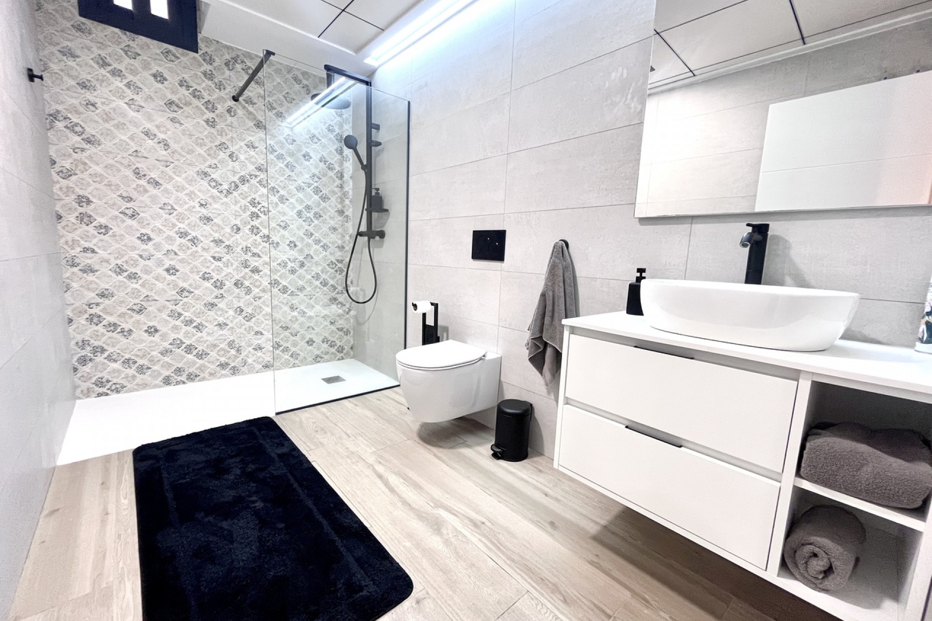 Reventa - Villa -
Punta Prima - Costa Blanca