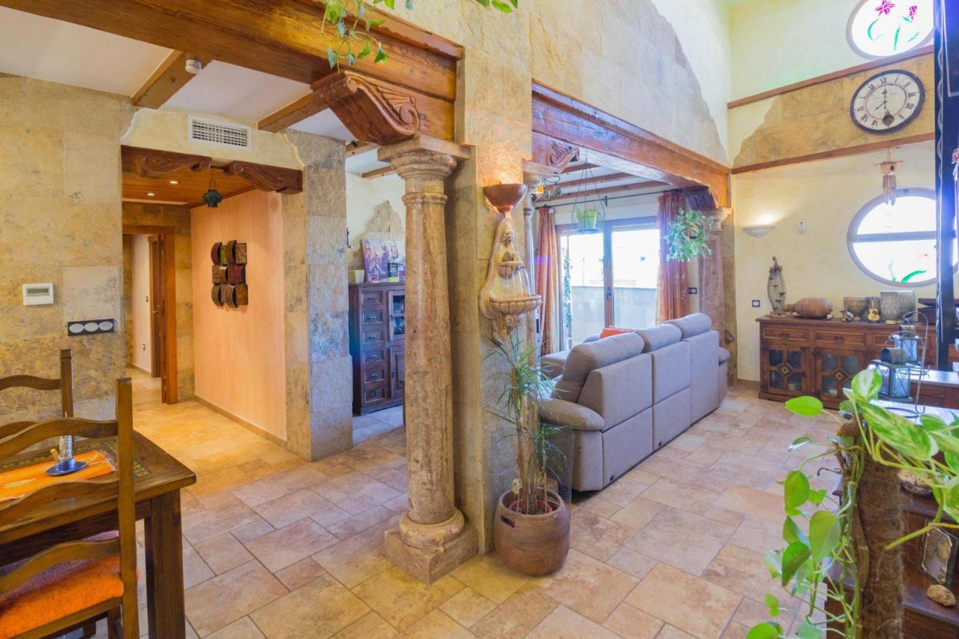 Reventa - Villa -
Redován - Comunidad Valenciana