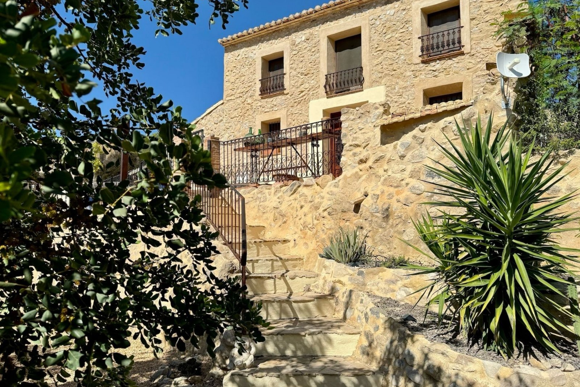 Reventa - Villa -
Relleu - Inland