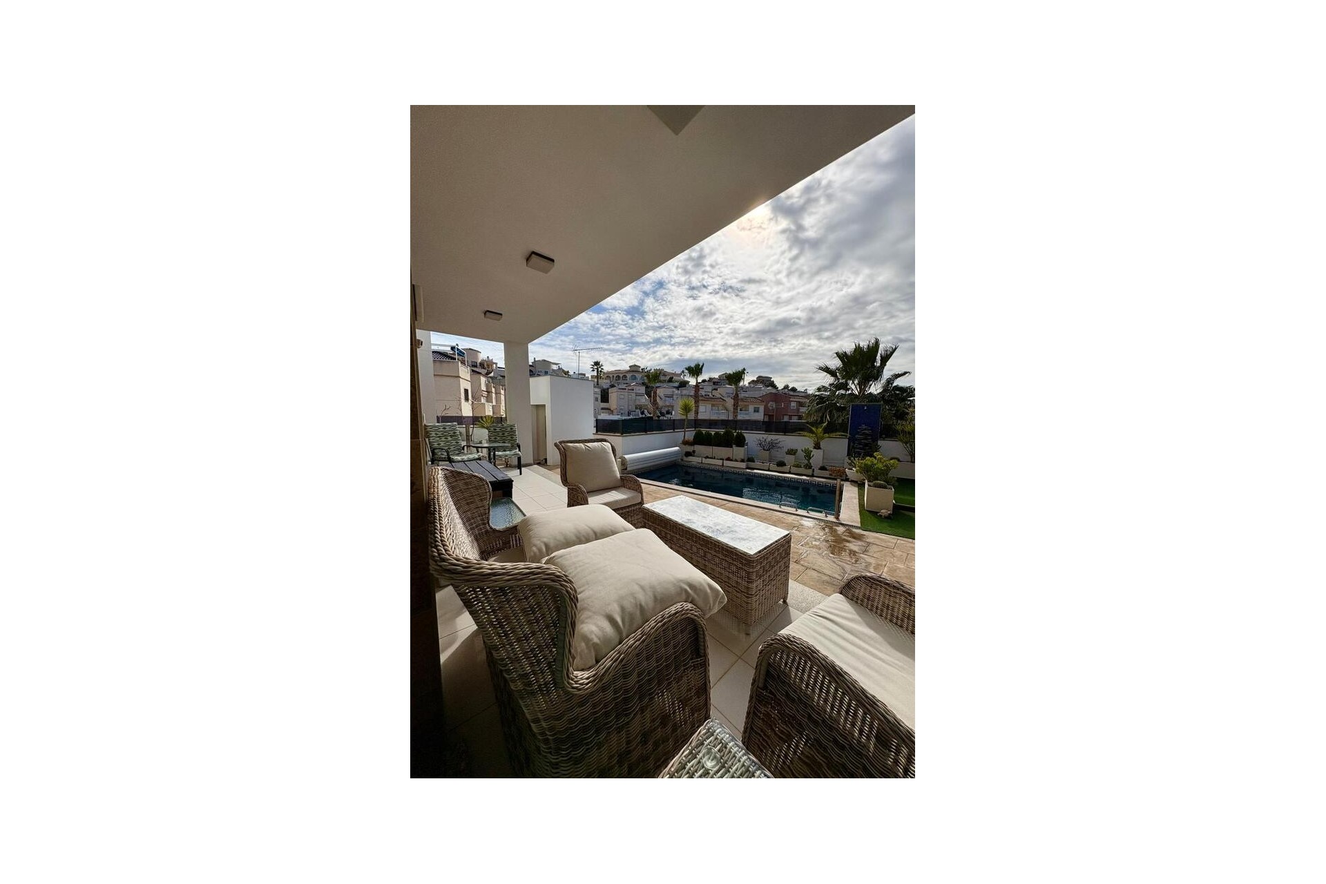 Reventa - Villa -
Rojales - Costa Blanca