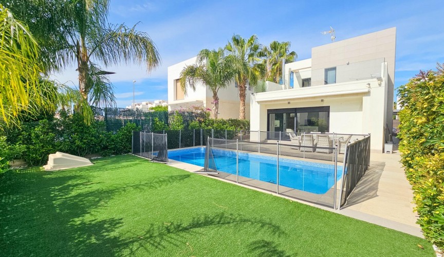 Reventa - Villa -
Rojales - Cuidad Quesada