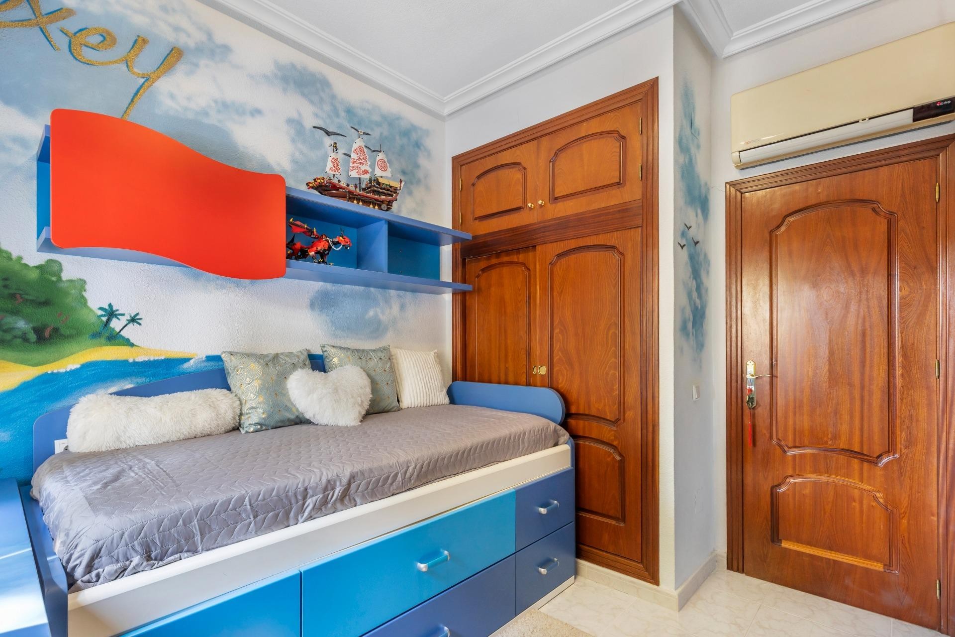 Reventa - Villa -
Rojales - Pueblo Bravo