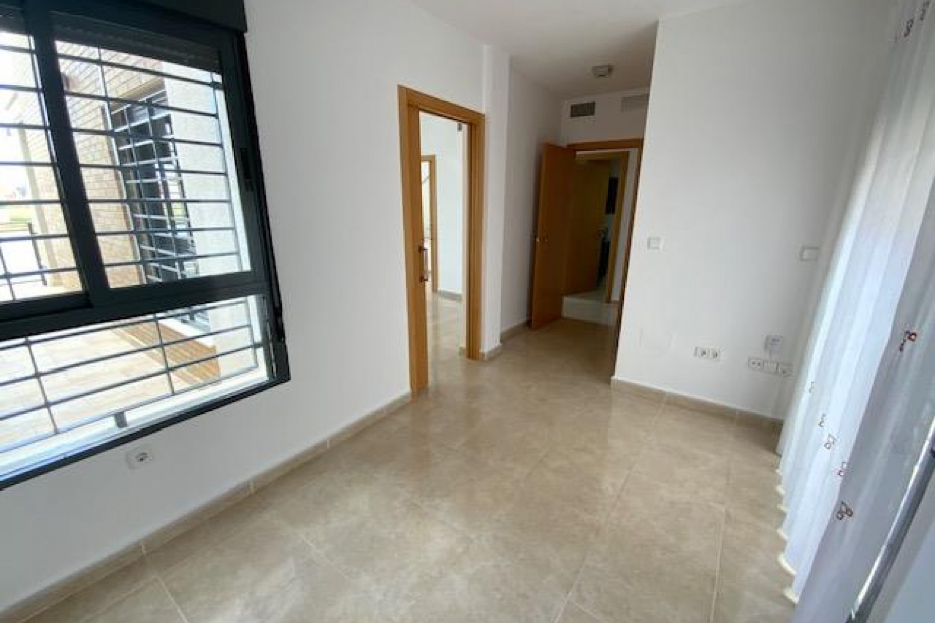 Reventa - Villa -
Roldan - Inland