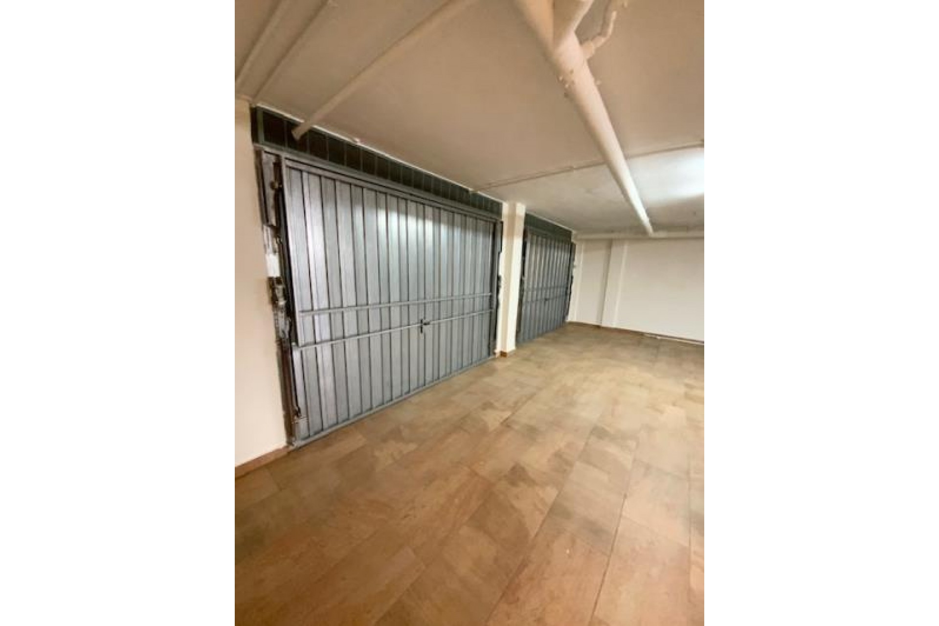 Reventa - Villa -
Roldan - Inland