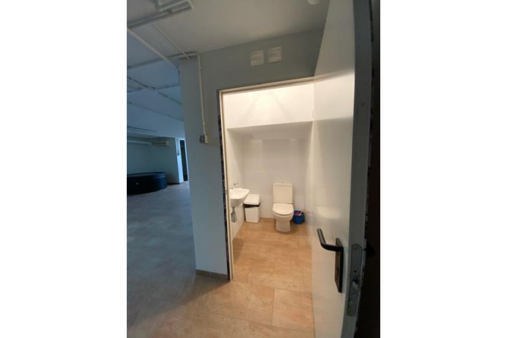 Reventa - Villa -
Roldan - Inland